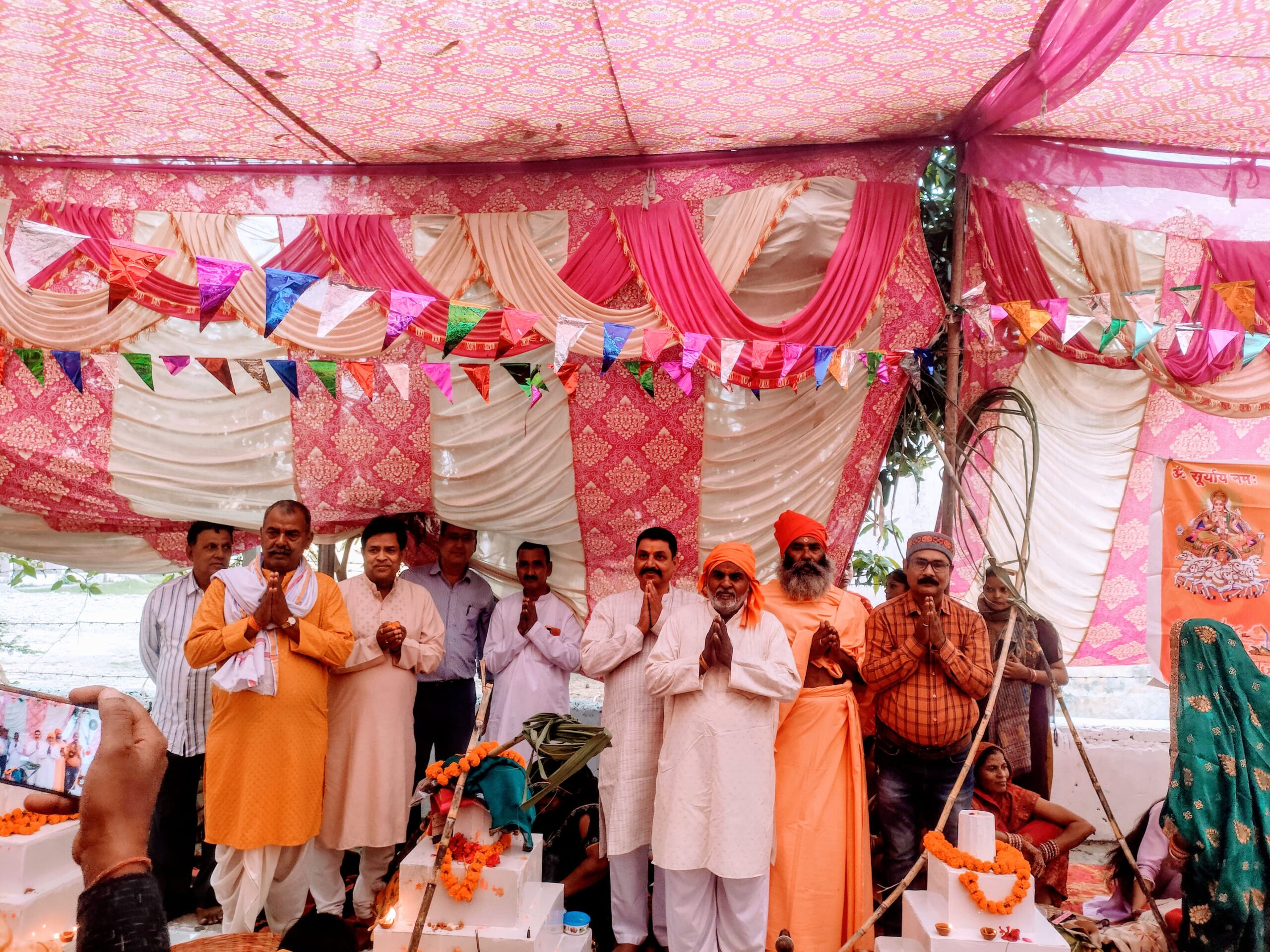 शिव मंदिर बसई चौक हरियावाला में आस्था के महापर्व छठ पूजा का धूमधाम से हुआ आयोजन